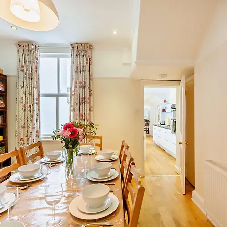 4 Bed In Keswick 93996